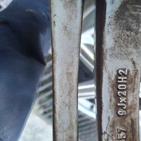 Foto 4ª: Juego LLantas Audi A8 4.2 QUATTRO 335CV 246KW [BFM] (2003)