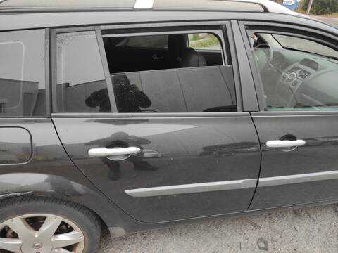 Puerta Trasera Derecha Renault Megane F9Q804 GRANDTOUR II GRANDTOUR