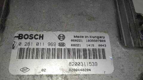 Foto 3ª: Centralita Motor ECU Renault Espace 1.9 DCI DIESEL 120CV 88KW [F9Q820] (2002)