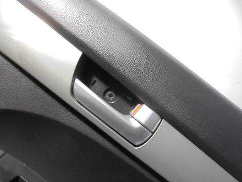 Foto 4ª: Tapizados Cartoneras Kia Sorento ACTIVE 4WD 197CV 145KW [D4HB] (2011)