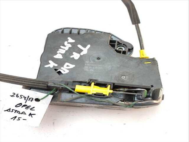 Cerradura Puerta Trasera Derecha Opel Astra 1.6 CDTI 68)