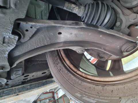 Brazo Suspension Delantero Izquierdo Nissan Qashqai ACENTA 4X4 141CV 104KW