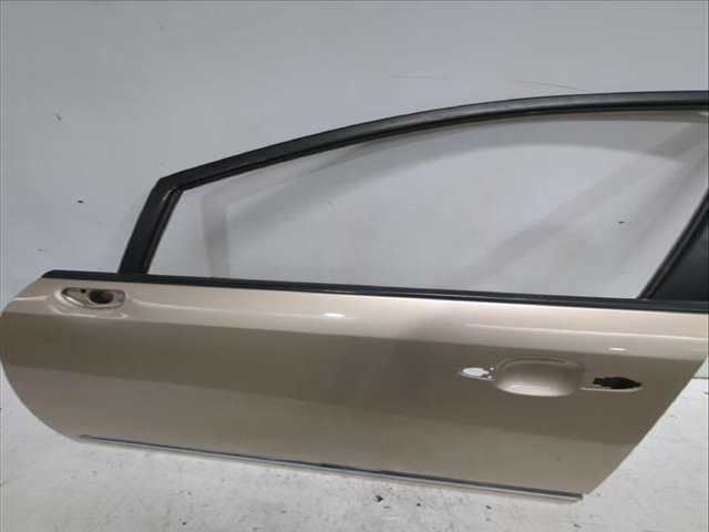 Foto 2ª: Puerta Delantera Izquierda Kia Carens 2.0 CRDI 140 140CV [D4EA] (2006)