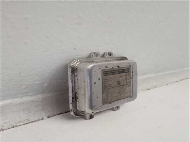 Foto 2ª: Centralita Faros Xenon Nissan Qashqai ACENTA 150CV 110KW [M9R832] (2010)