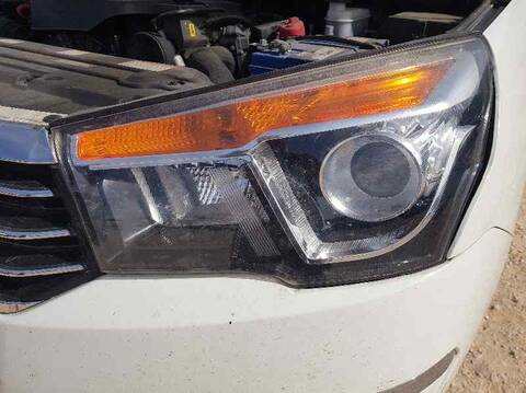 Faro Izquierdo Ssangyong Rodius 4WD POWER 178CV 131KW