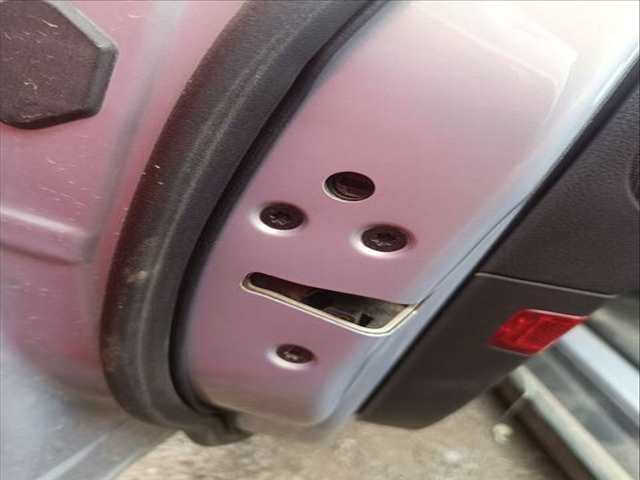 Cerradura Puerta Delantera Izquierda Ford Focus PNDA BERLINA AUT.