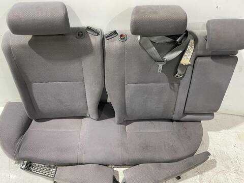 Foto 2ª: Asientos Traseros Toyota Prius BASIS AUT. 78CV [1NZFXE] (2003)