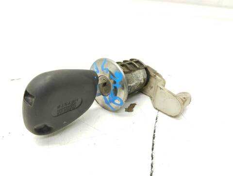 Foto 2ª: Cerradura Puerta Delantera Izquierda Renault Megane 1.6 16V DYNAMIQUE DA04/B) COUPE 107CV 79KW I COUPE FASE 2 DA..) [K4M A7] (2001)