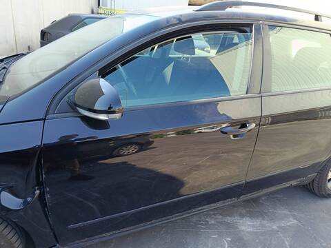 Puerta Delantera Izquierda Volkswagen Passat CBAB
