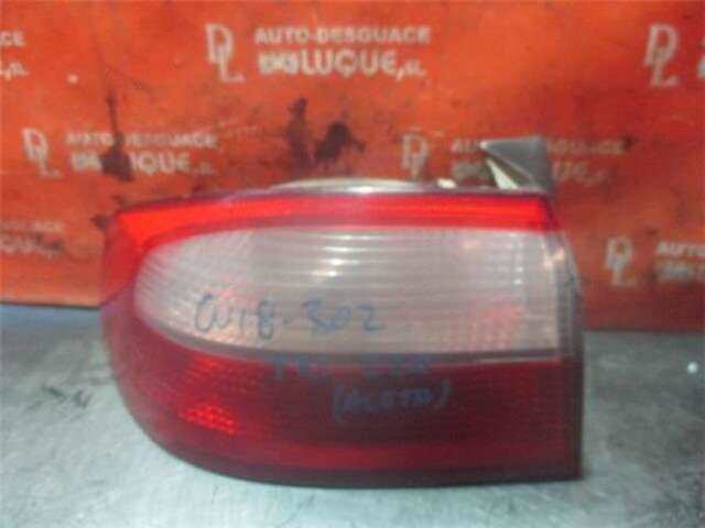 Piloto Trasero Izquierdo Renault Laguna 1.6 16V (BG0A. BG0L)