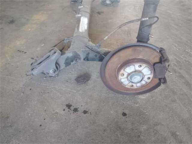 Foto 3ª: Puente Trasero Peugeot 308 1.6 CONFORT [1.6 LTR. - 80 KW HDI FAP CAT (9HZ - DV6TED4)] [9HZ (DV6TED4)]