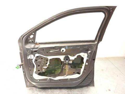 Foto 4ª: Puerta Delantera Derecha Citroen C Elysee SHINE 115CV 85KW [NFP] (2018)