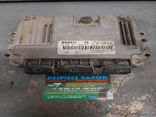 Centralita Motor ECU Opel Vivaro 2.5 CDTI 2.5 CDTI