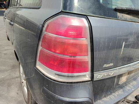 Piloto Trasero Izquierdo Opel Zafira Z19DT