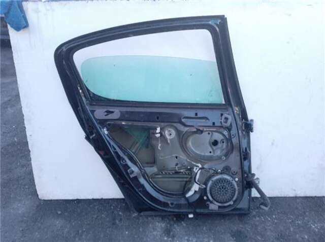 Foto 3ª: Puerta Trasera Izquierda Peugeot 407 1.6 CONFORT [1.6 LTR. - 80 KW HDI FAP CAT (9HZ - DV6TED4)] [9HZ (DV6TED4)]