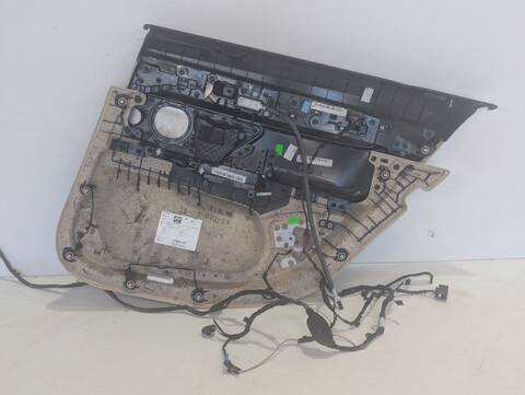 Foto 3ª: Tapizados Cartoneras Bmw Serie 7 720 B57D30B AUT. (2016)