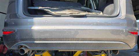 Paragolpes Trasero Volkswagen Golf CRKB AUT.