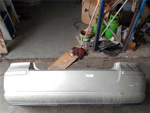 Paragolpes Trasero Toyota Avensis 2.0