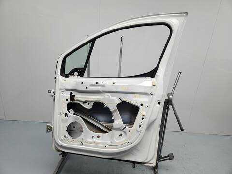 Foto 3ª: Puerta Delantera Derecha Peugeot Partner ACCS HDI 92 93CV [9H06] (2015)
