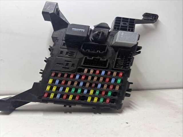 Caja Reles Fusibles Jaguar X Type VERSION INDEFINIDA