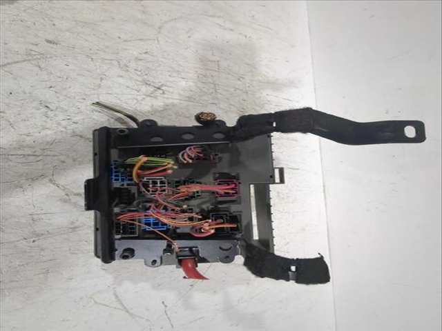 Foto 2ª: Caja Reles Fusibles Bmw Serie 1 114 120 D 177CV [N47 D20 A N47 D20 C] (2003)