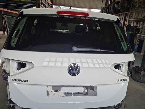 Portón Volkswagen Touran SPORT BMT 150CV 110KW