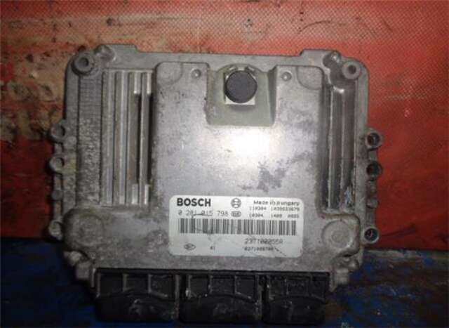 Centralita Motor ECU Renault Megane III BERLINA 5P (2008-_)