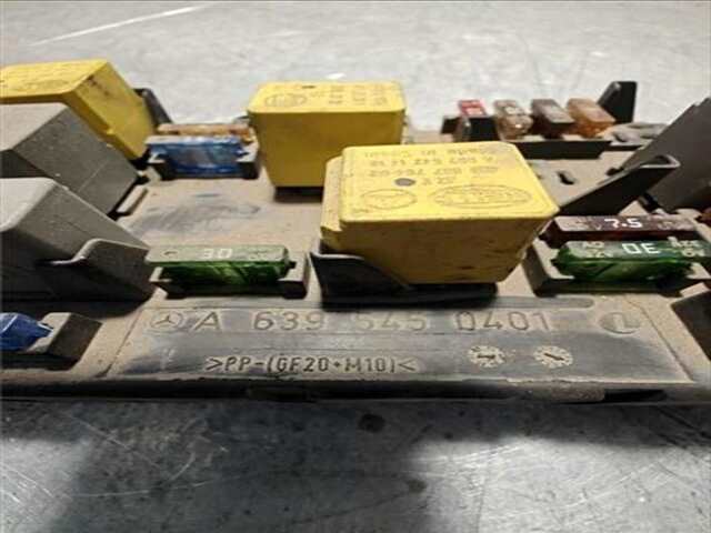 Foto 2ª: Caja Reles Fusibles Mercedes Vito 2.1 111 CDI COMPACTO (639.601) [2.1 LTR. - 80 KW CDI CAT] [646982]