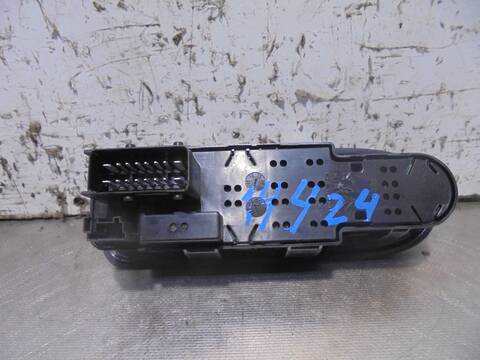 Foto 3ª: Botonera Elevalunas Citroen C3 COLLECTION 95CV 70KW [8H01] (2014)