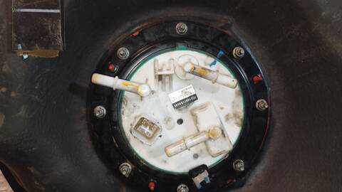 Foto 2ª: Deposito de Combustible Subaru Outback EXECUTIVE PLUS 150CV 110KW [EE20] (2015)