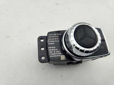 Foto 2ª: Mando Multifuncion Mercedes Clase A 140 A 45 AMG 4-MATIC 176.052) 360CV 265KW [133980] (2013)