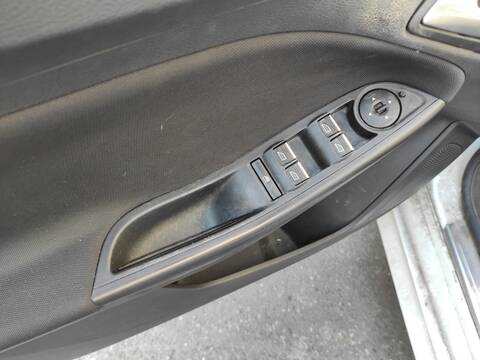 Botonera Elevalunas Ford Focus M1DD BERLINA
