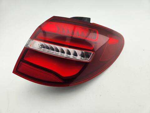 Piloto Trasero Derecho Mercedes Clase B 150 B 180 CDI 246.212) 109CV 80KW