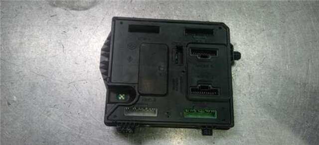 Foto 2ª: Caja Reles Fusibles Renault Megane III BERLINA 5P (2008-_) [K9KJ836]