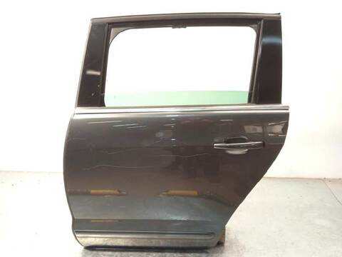 Foto 3ª: Puerta Trasera Izquierda Peugeot 5008 ALLURE 114CV 84KW [9H05] (2013)