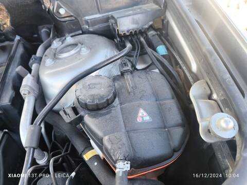 Foto 2ª: Deposito Expansion Mercedes Clase ML 350 3.0 CDI V6 265CV 195KW AUT. OM 642 W164) 164.124) [OM642940] (2005)