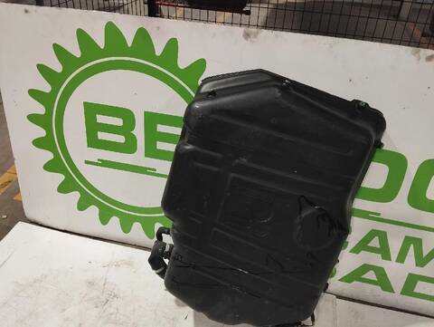 Foto 3ª: Deposito de Combustible Volvo S40 1.6 CAT 109CV [B4164S2] (1995)