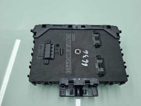 Foto 2ª: Caja Reles Fusibles Ford Kuga HYBRID ST-LINE 150CV [YLDC] (2020)
