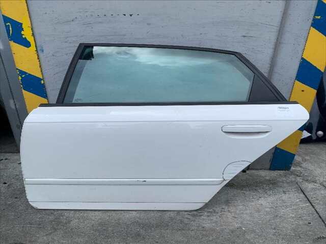 Puerta Trasera Izquierda Seat Exeo 2.0 TDI 120CV