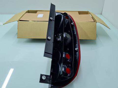 Foto 2ª: Piloto Trasero Izquierdo Fiat Doblo DYNAMIC 90CV 66KW [199A3000] (2010)