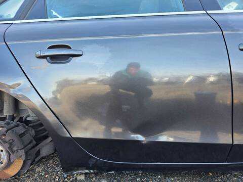 Puerta Trasera Derecha Audi A4 E 136CV 100KW