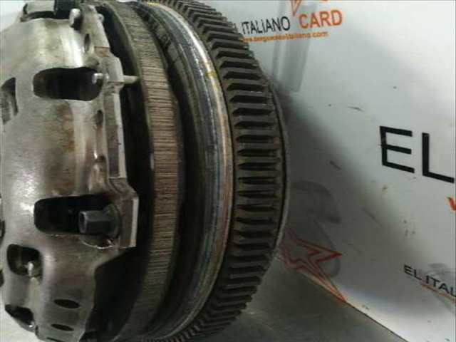 Foto 3ª: Volante Motor Ford Focus AMBIENTE BERLINA 101CV 74KW [FFDA] (2003)