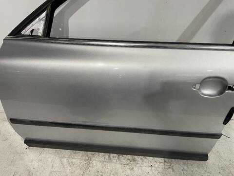 Foto 3ª: Puerta Delantera Izquierda Volkswagen Passat ADVANCE 131CV [AVF] (2000)