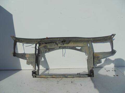Foto 4ª: Panel Frontal Skoda Octavia 1.9 TDI SLX 81KW) 110CV [ASV] (2001)