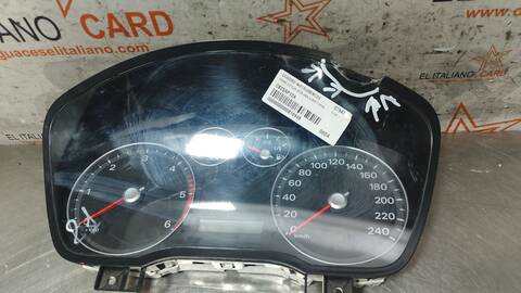 Foto 4ª: Cuadro de Instrumentos Ford Focus TREND BERLINA 136CV 100KW [G6DA] (2005)