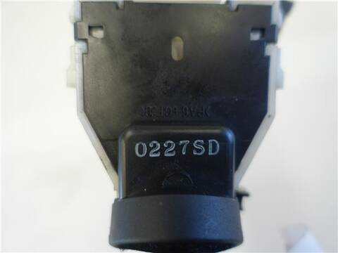 Foto 3ª: Mando Multifuncion Nissan Qashqai 2.0 DCI 150CV 110KW [M9R] (2010)
