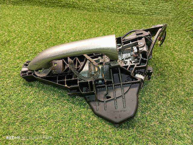 Foto 2ª: Maneta Exterior Delantera Izquierda Mercedes Clase ML 320 3.0 CDI 5P [642940] (2007)