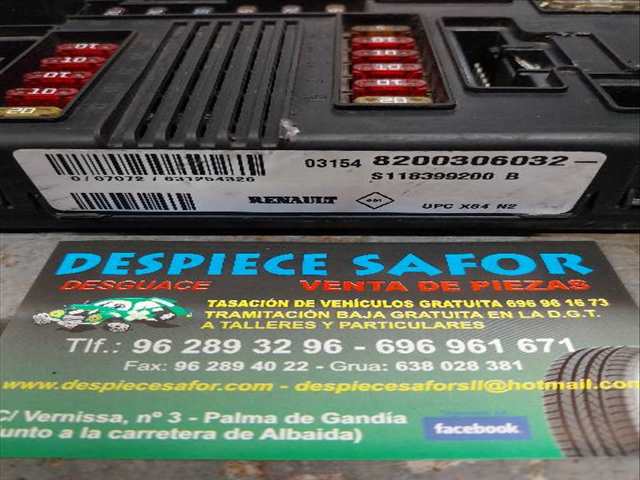 Foto 2ª: Caja Reles Fusibles Renault Megane 1.9 D [D-F9Q D8] (2003)