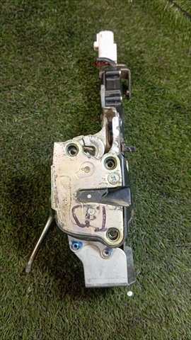 Cerradura Puerta Trasera Derecha Toyota 4 Runner 3.0 T DIESEL