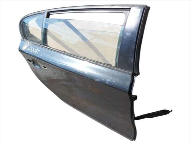 Foto 2ª: Puerta Trasera Derecha Bmw Serie 1 114 120 D 163CV (2003)